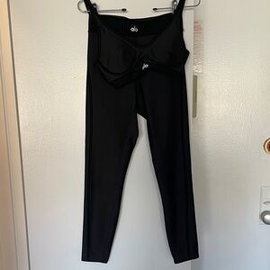 ALO Airlift Black Line Up Set - Bra and 7/8 Leggings